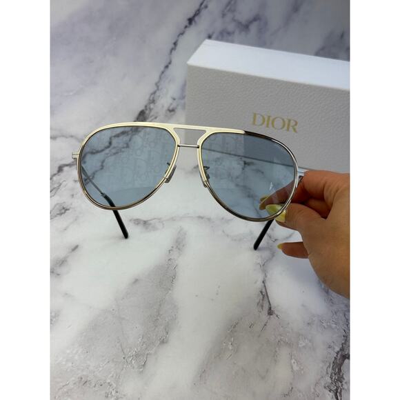 NEW Dior DiorEssential A2U Sunglasses in Logo Oblique Mirror - Picture 4 of 5